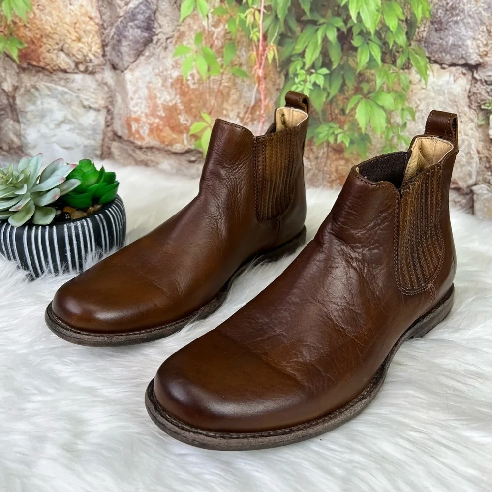 FRYE Classic Men's Brown Leather Phillips Heritage Chelsea Ankle Boots, 8D